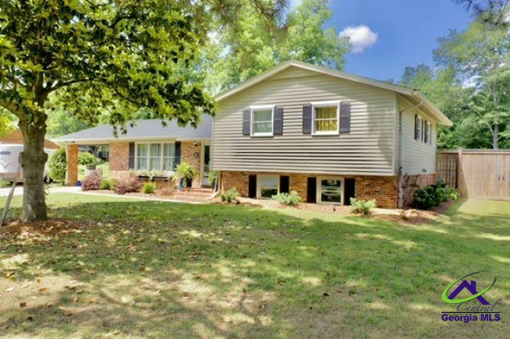 823 FOREST AVE, PERRY, GA 31069, photo 1 of 23